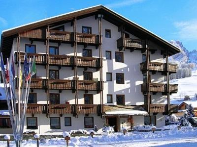 Residence Astoria Ла Вилла Экстерьер фото